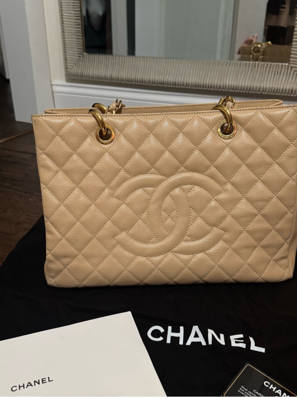 CHANEL Beige Quilted Leather Tote with Gold Chain-Strap - Picture 2 of 12
